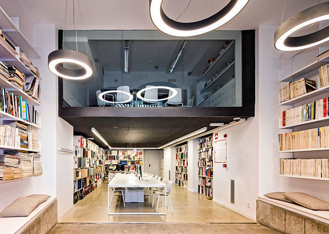 Lottus enea design LCI Barcelona biblioteca